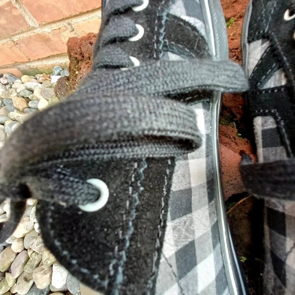 NWOT Rare Vans Black & Grey Gingham Checked Sneakers - Women's Size 7 - Picture 4 of 5